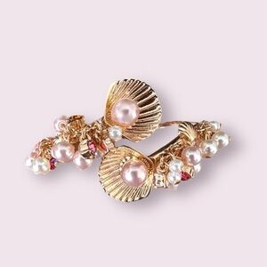Betsey Johnson Gold Tone Seashell & Shaky Faux Pearl & Crystal Hinge Bracelet